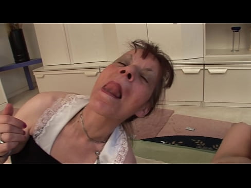 ❤️ Due nonne e un nonno fanno una cosa a tre ☑ Video di sessoal it.xxx050890.ru ❌️
