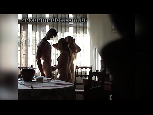 ❤️ Le amiche del sesso invitano un uomo gigante e una cosa a tre con lui ☑ Video di sessoal it.xxx050890.ru ❌️
