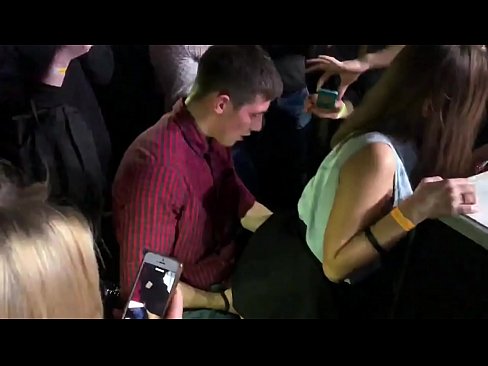 ❤️ Sesso reale in un nightclub russo. Ragazza russa di 18 anni nell'ano e nella vagina scopata in un nightclub ☑ Video di sessoal it.xxx050890.ru ❌️